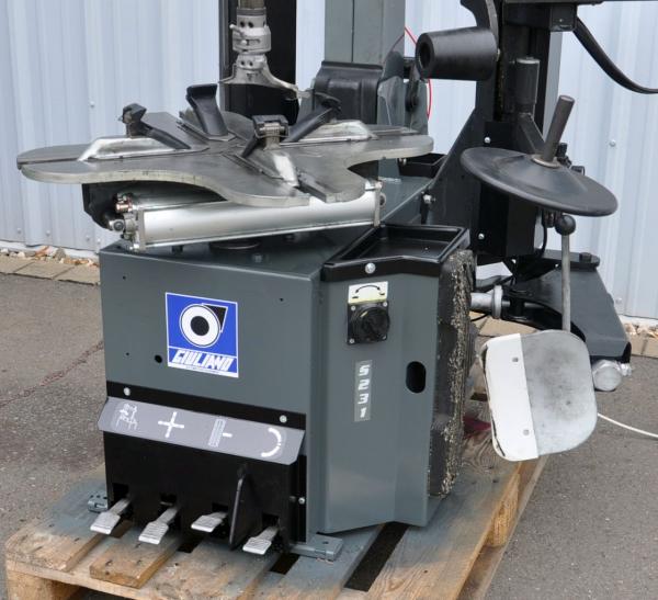 Reifenmontiermaschine GIULIANO S231 PAX Runflat Hilfsarm Reifenwechselmaschine